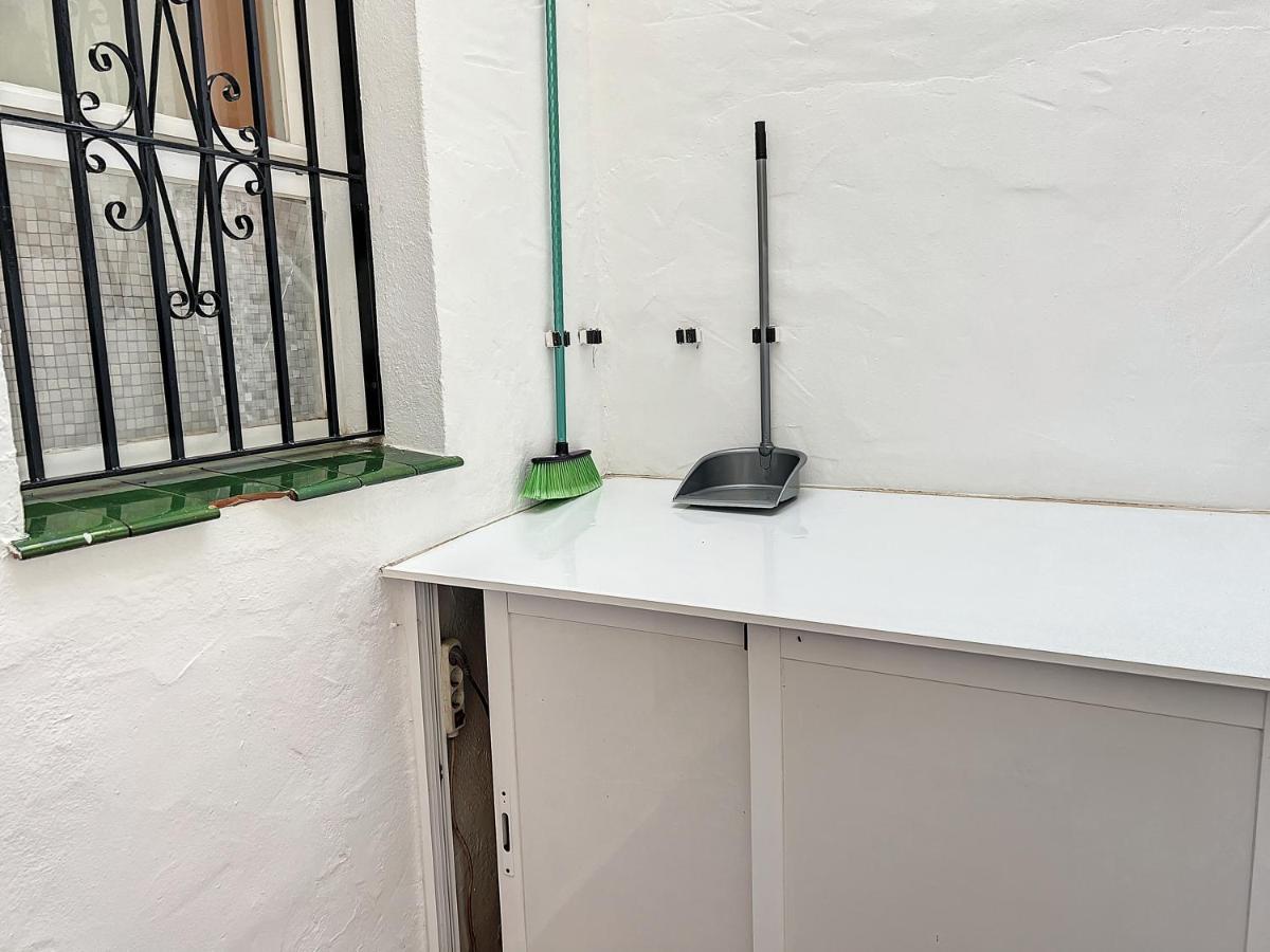 Agradable Adosado Con Piscina La Hidalga Villa Benalmádena Exteriör bild