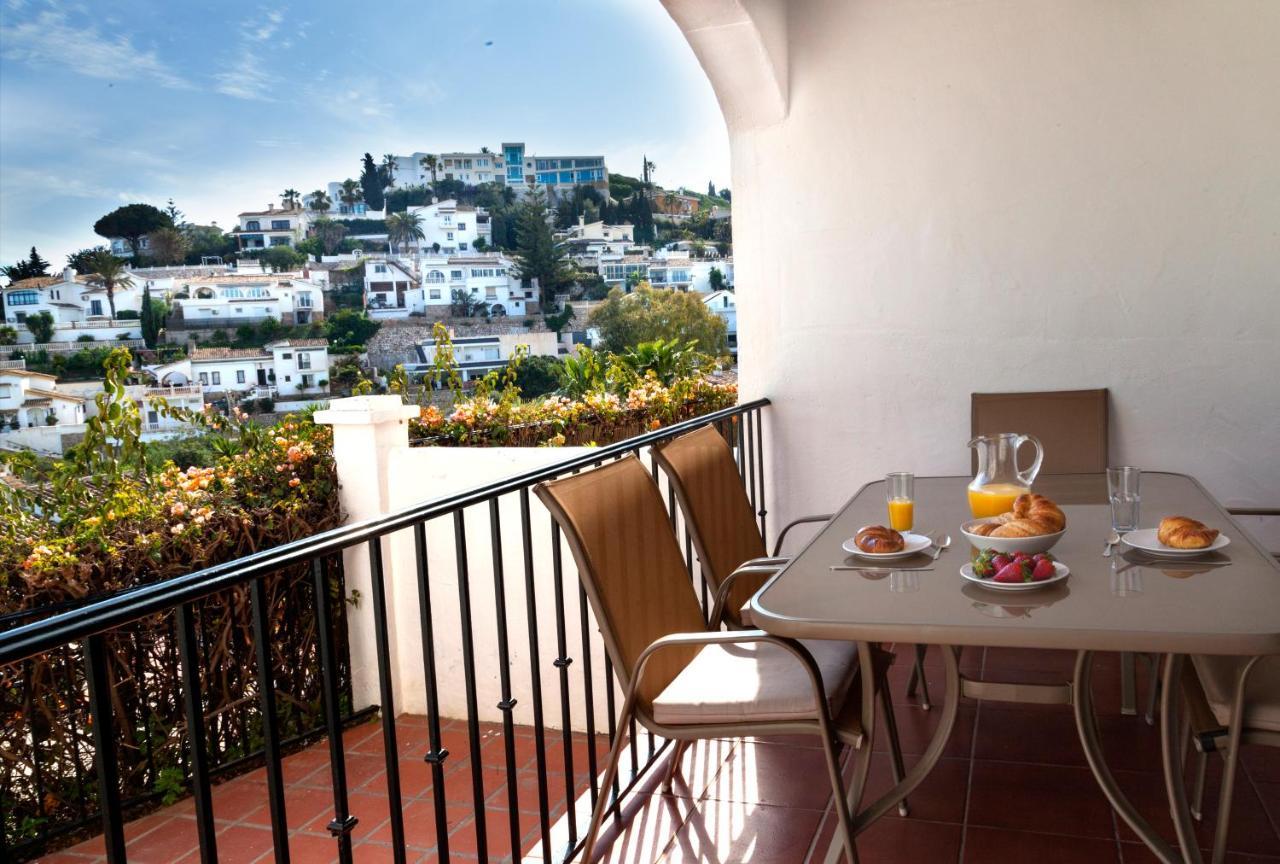 Agradable Adosado Con Piscina La Hidalga Villa Benalmádena Exteriör bild