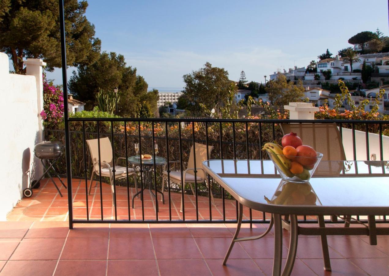 Agradable Adosado Con Piscina La Hidalga Villa Benalmádena Exteriör bild