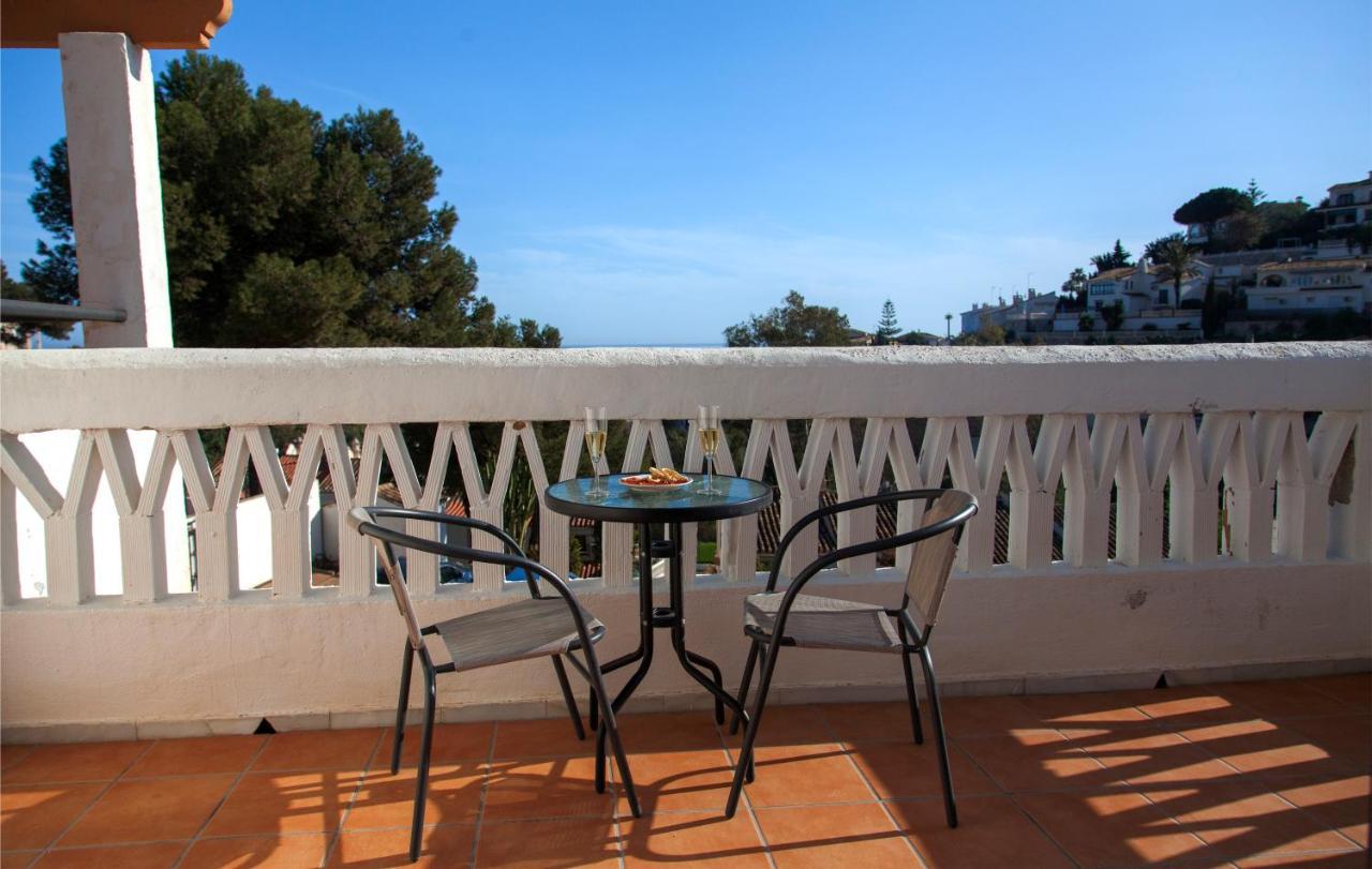 Agradable Adosado Con Piscina La Hidalga Villa Benalmádena Exteriör bild