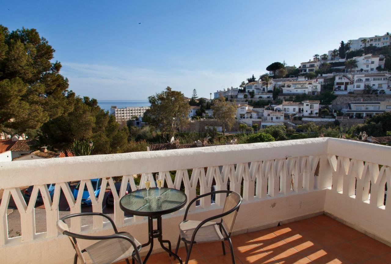 Agradable Adosado Con Piscina La Hidalga Villa Benalmádena Exteriör bild
